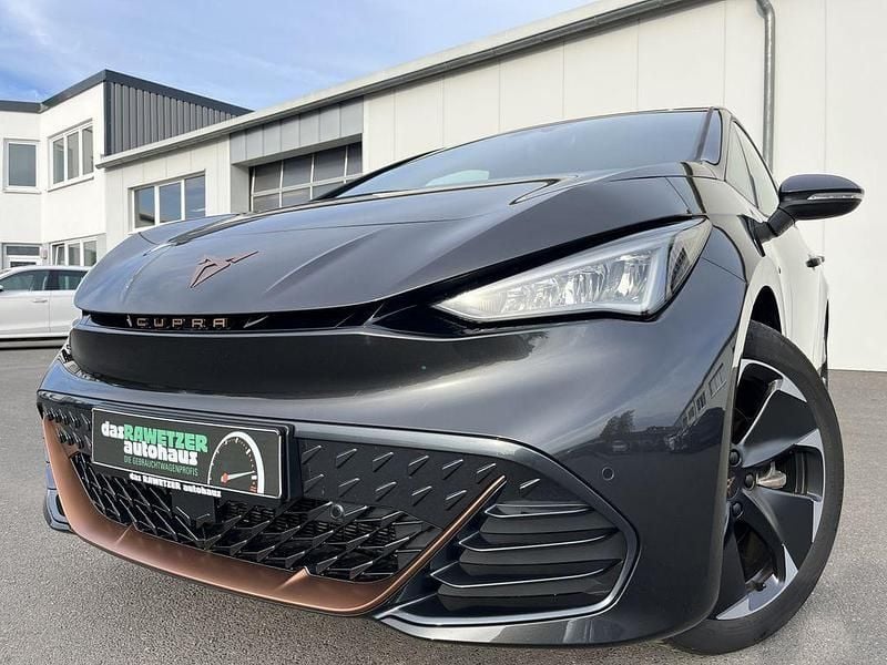 Grau Gebraucht 2023 Cupra Born Kleinwagen | 25.860 € (Superpreis) - Bild 1/4