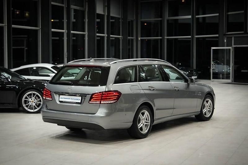 Gebraucht Mercedes E200 Elegance 184 PS (135 kW) 2014 Palladiumsilber  metalliclack Kombi