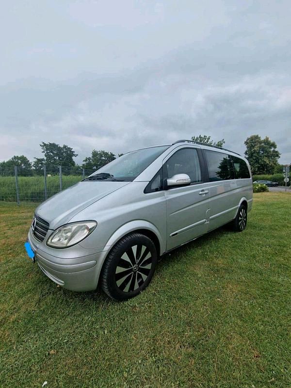 Silber Gebraucht 2004 Mercedes Viano Van / Kleinbus | 4.200 € (Superpreis) - Bild 1/4