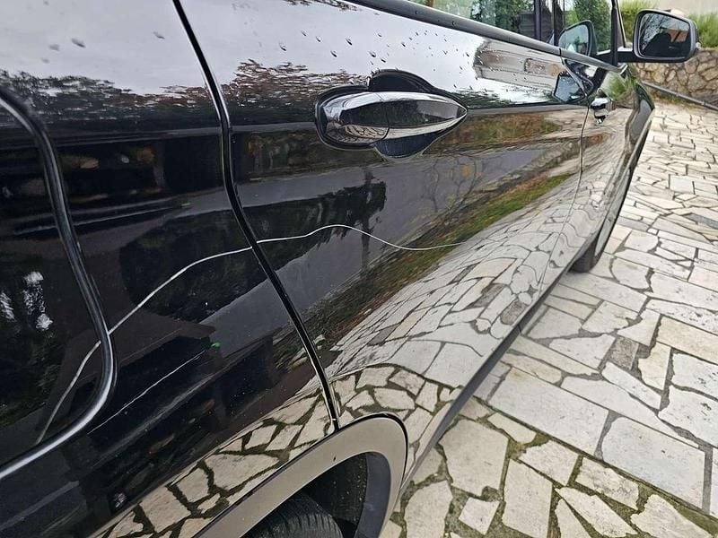 Schwarz Gebraucht 2018 BMW X1 SUV | 18.000 € (Guter Preis) - Bild 1/4