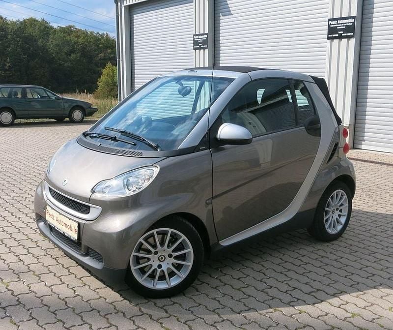 Warm grey Gebraucht 2010 Smart ForTwo Cabrio Cabrio | 4.350 € (Superpreis) - Bild 1/4