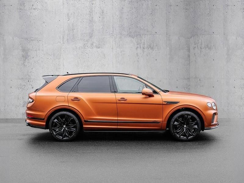 Neu Bentley Bentayga 650 PS (478 kW) 2026 Orange flame satin SUV