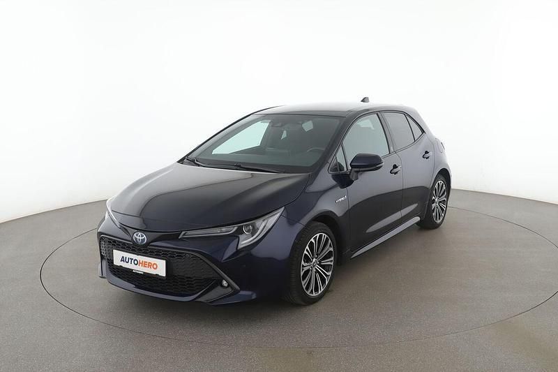 Blau Gebraucht 2021 Toyota Corolla Team Limousine | 20.790 € (Fairer Preis) - Bild 1/3