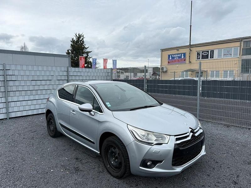 Gebraucht Citroën DS4 So Chic 111 PS (81 kW) 2011 Grau Kleinwagen