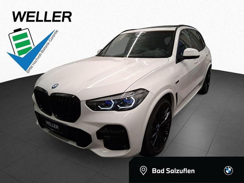 Alpinweiss iii (weiß) Gebraucht 2021 BMW X5 Comfort Edition SUV | 50.650 € (Fairer Preis) - Bild 1/4