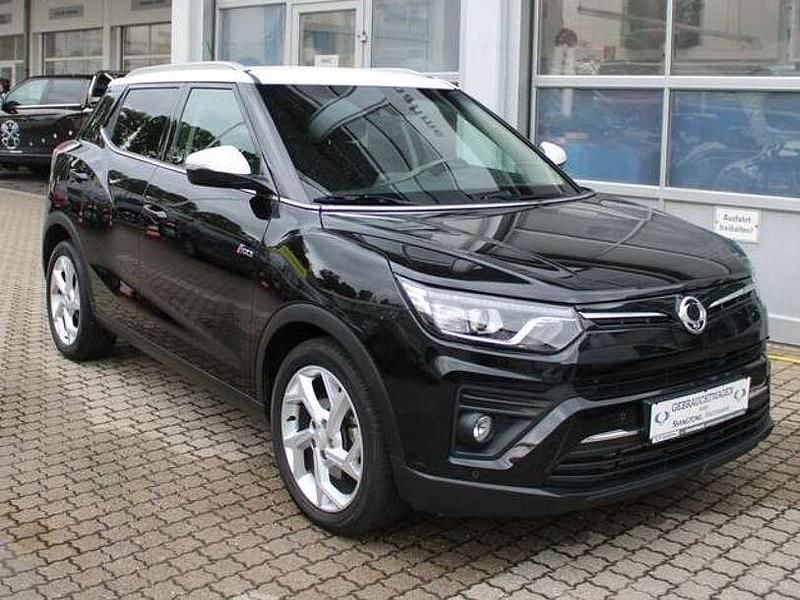 Schwarz Gebraucht 2022 Ssangyong (KGM) Tivoli SUV | 17.900 € (Fairer Preis) - Bild 1/4