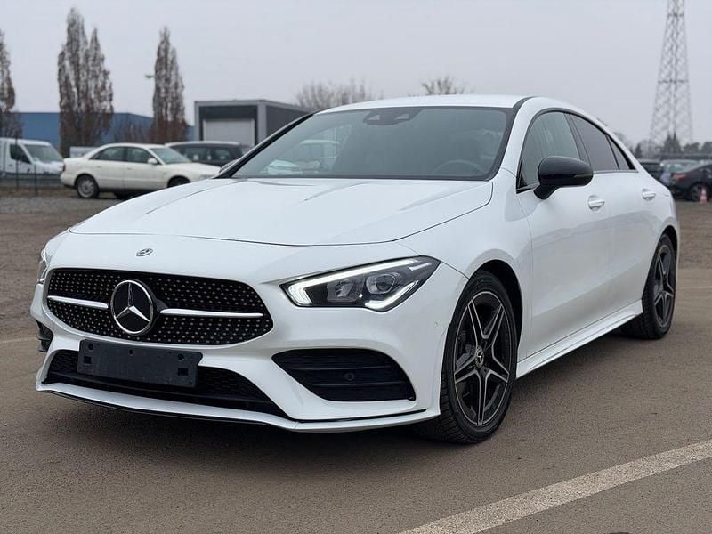 Gebraucht Mercedes CLA200 AMG line 163 PS (119 kW) 2023 Weiß Limousine