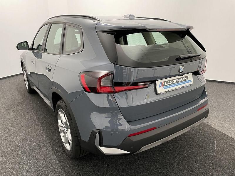 Gebraucht BMW X1 163 PS (119 kW) 2023 Grau SUV