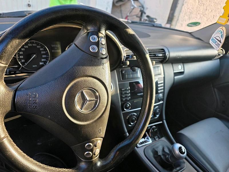 Gebraucht Mercedes C230 191 PS (140 kW) 2004 Silber Coupé