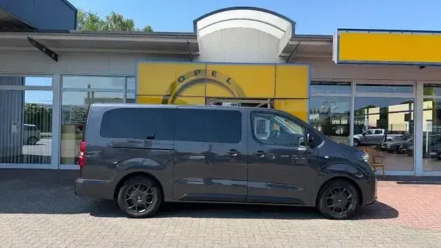 Gebraucht Opel Zafira Life 177 PS (130 kW) 2025 Grau Van / Kleinbus