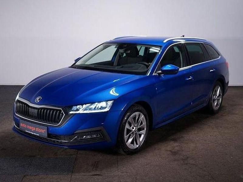 Blue metallic Gebraucht 2020 Skoda Octavia Style Kombi | 18.949 € (Guter Preis) - Bild 1/4