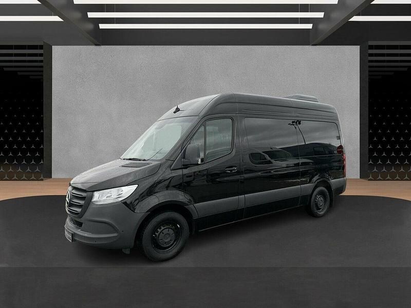 Gebraucht Mercedes Sprinter 170 PS (125 kW) 2024 Schwarz Van