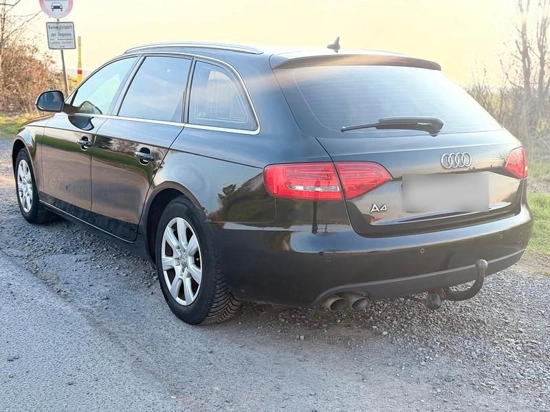 Gebraucht Audi A4 143 PS (105 kW) 2008 Schwarz Kombi