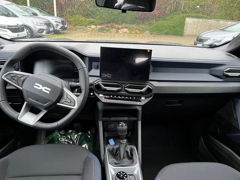 Neu Dacia Bigster Expression 131 PS (96 kW) 2025 Grau SUV