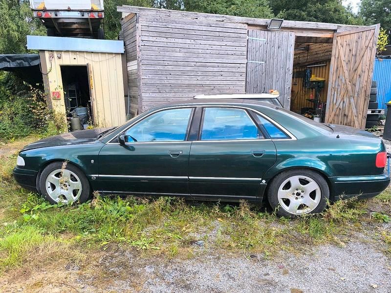 Grün Gebraucht 2025 Audi A8 Limousine | 2.000 € - Bild 1/4