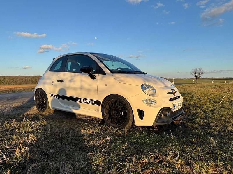 Gebraucht Abarth 595 Competizione 180 PS (132 kW) 2019 Weiß Kleinwagen