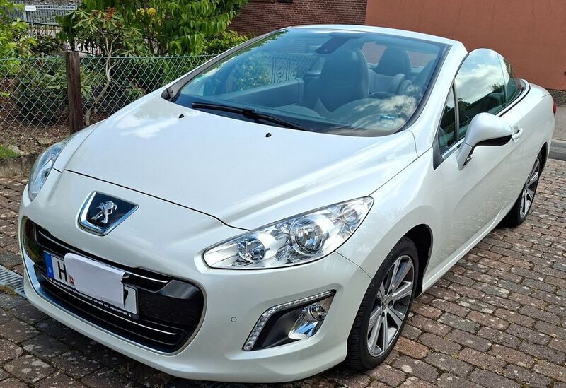 Weiß Gebraucht 2013 Peugeot 308 CC Cabrio | 6.900 € (Fairer Preis) - Bild 1/4