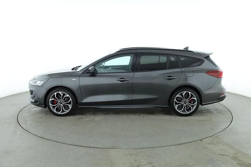 Gebraucht Ford Focus ST-Line 155 PS (114 kW) 2022 Grau Kombi