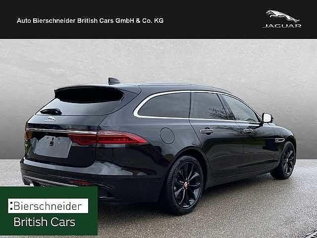 Gebraucht Jaguar XF S 206 PS (151 kW) 2022 Santorini black Limousine