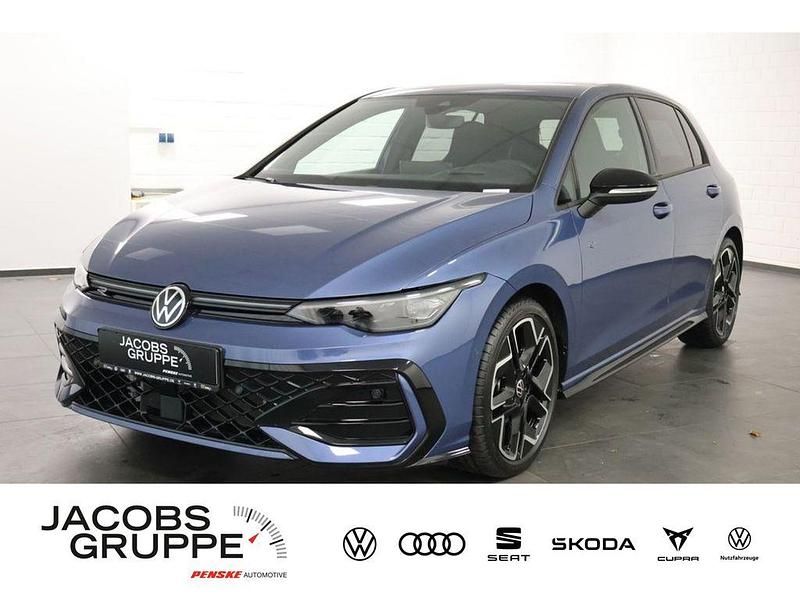 Blau Gebraucht 2025 VW Golf VIII Style Limousine | 31.940 € (Etwas zu teuer) - Bild 1/4