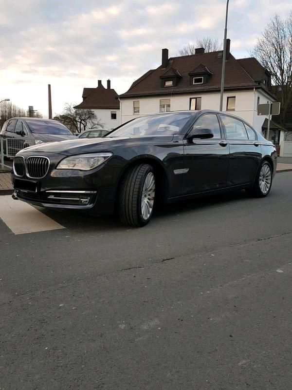 Second-hand BMW 750L Efficient Dynamics 449 CP (330 kW) 2013 Gri Berlinǎ