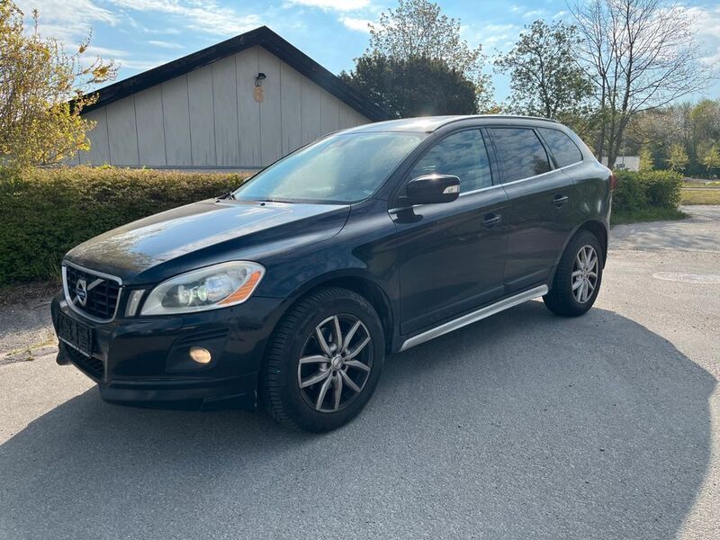 Schwarz Gebraucht 2009 Volvo XC60 Summum SUV | 7.000 € - Bild 1/4