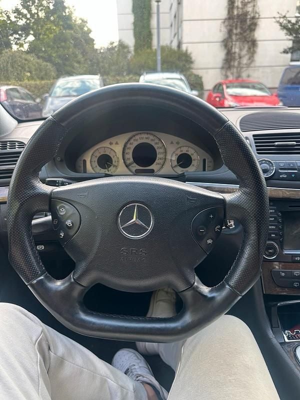 Gebraucht Mercedes E320 Avantgarde 224 PS (164 kW) 2004 Kombi