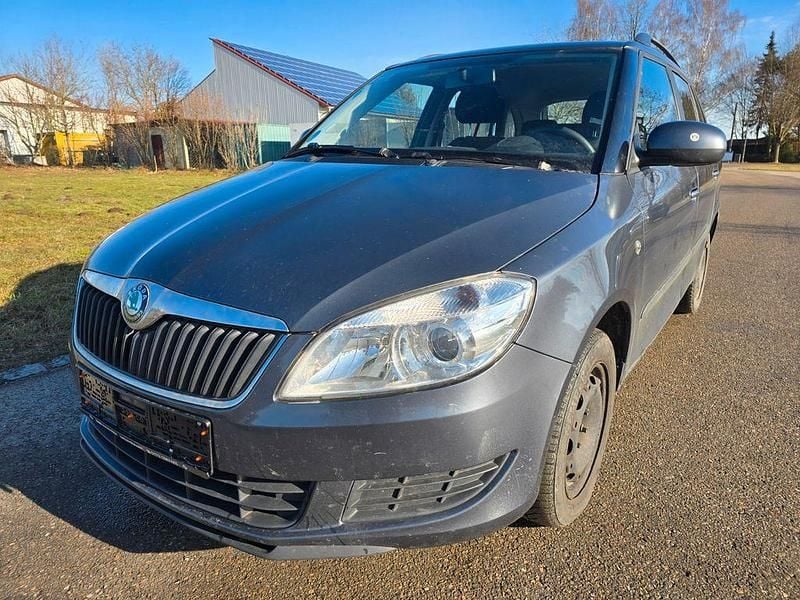 Grau Gebraucht 2011 Skoda Fabia Ambiente Kombi | 2.999 € (Fairer Preis) - Bild 1/4