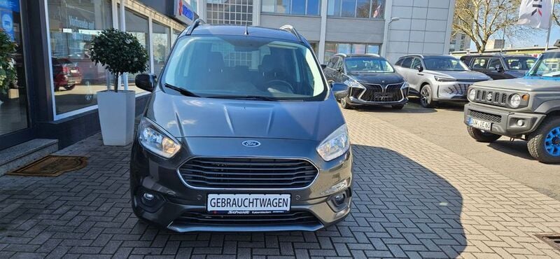 Grau Gebraucht 2018 Ford Tourneo Courier Ambiente Van / Kleinbus | 11.400 € (Etwas zu teuer) - Bild 1/4