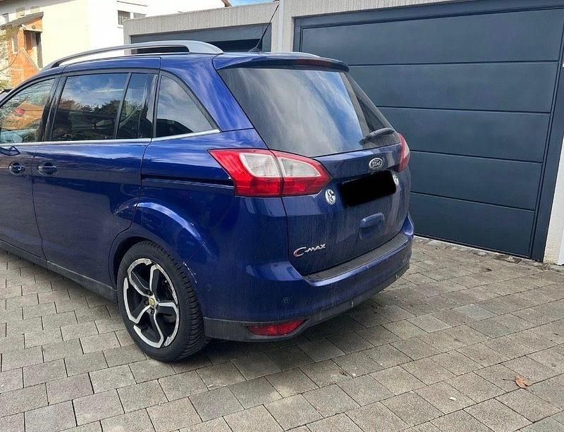 Gebraucht Ford Grand C-Max Titanium 150 PS (110 kW) 2016 Blau Van / Kleinbus