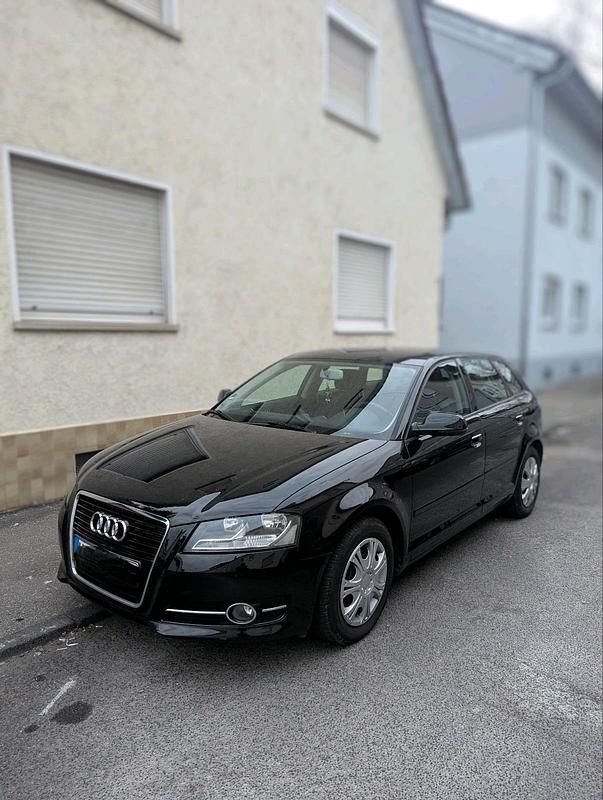 Gebraucht Audi A3 125 PS (91 kW) 2012 Schwarz Kleinwagen