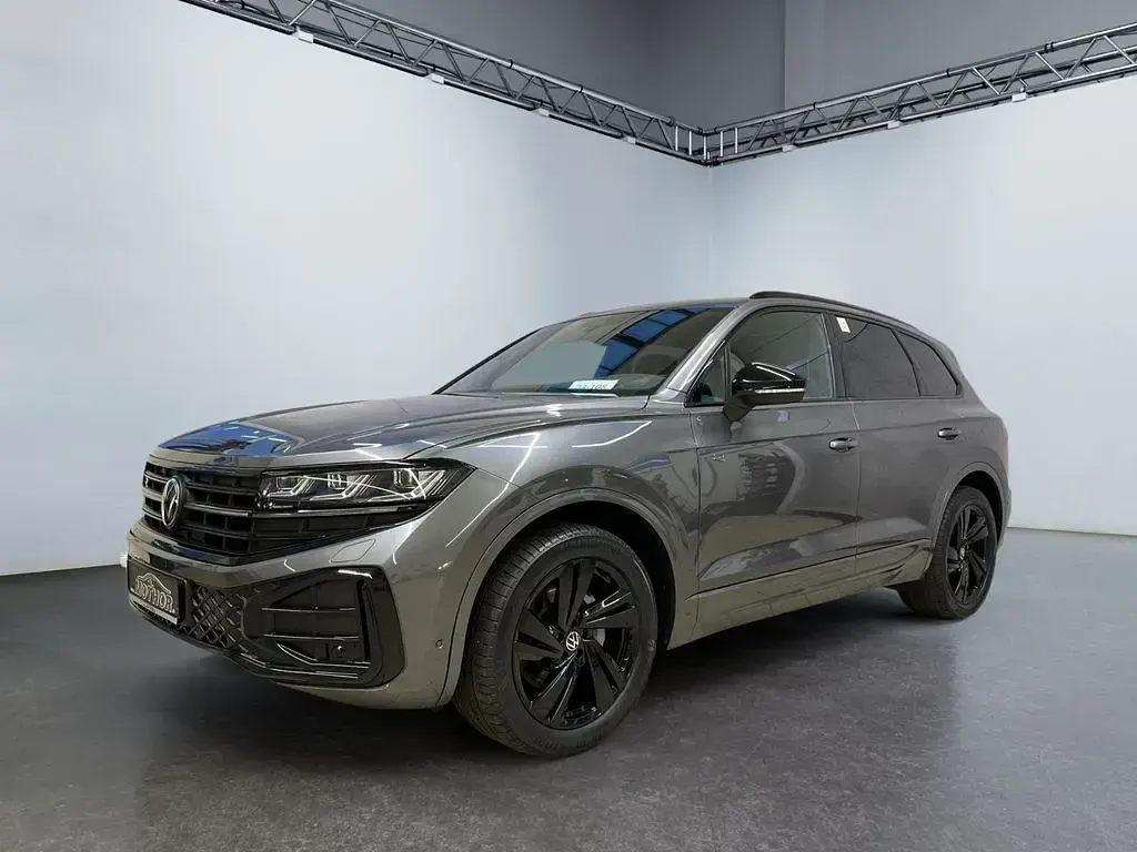 Gebraucht VW Touareg R-line 286 PS (210 kW) 2024 Siliziumgrau (metallic) SUV