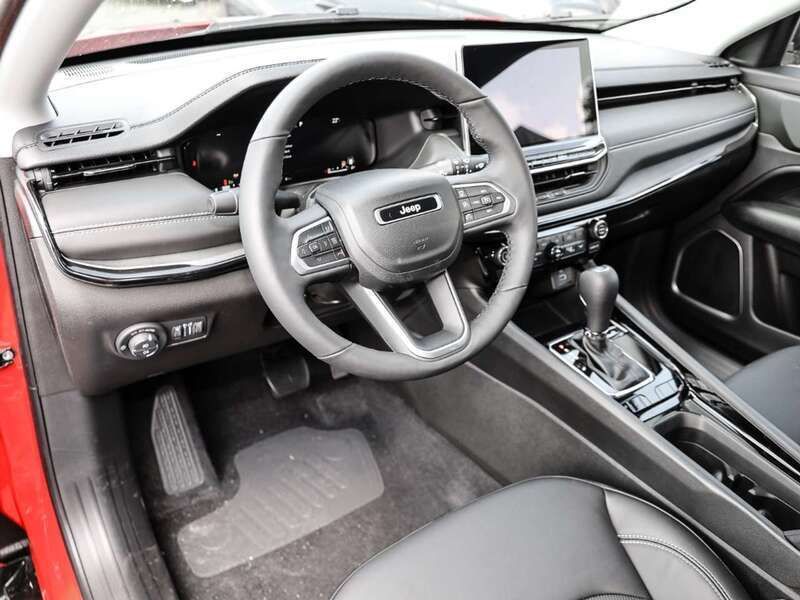 Gebraucht Jeep Compass 131 PS (96 kW) 2024 Colorado red/dach schwarz / SUV