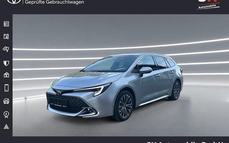 Shimmering silver Gebraucht 2024 Toyota Corolla Basis Kombi | 27.590 € (Fairer Preis) - Bild 1/4
