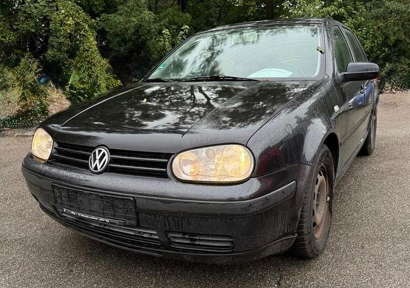 Schwarz Gebraucht 2000 VW Golf IV Edition Limousine | 1.790 € (Guter Preis) - Bild 1/4