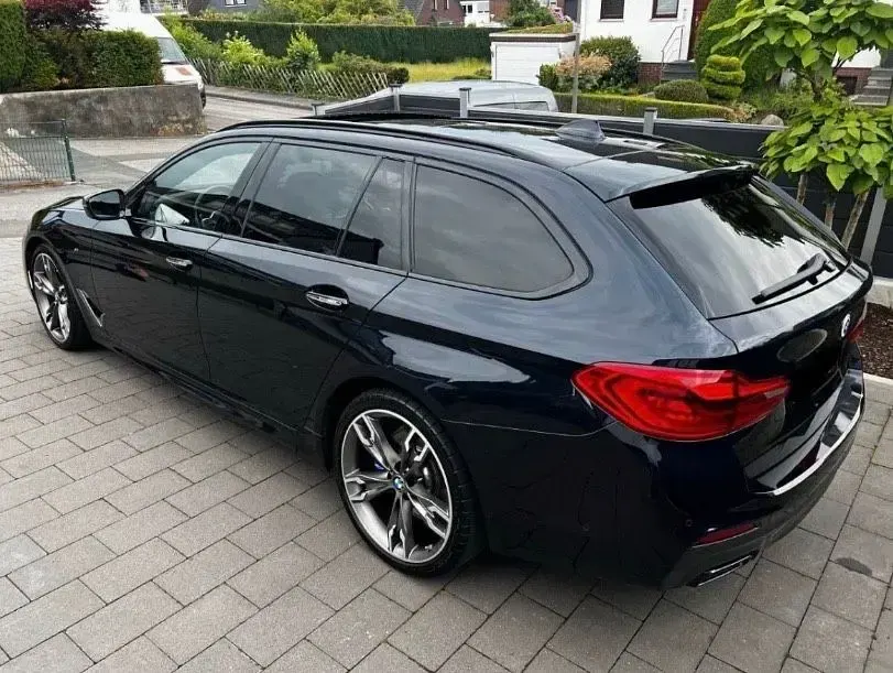 Gebraucht BMW M550 Performance 400 PS (294 kW) 2018 Schwarz Limousine