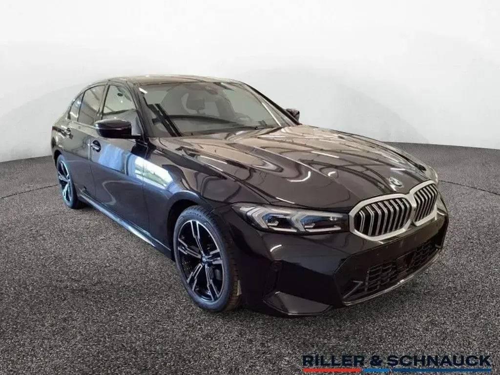 Gebraucht BMW 320 M Sport 184 PS (135 kW) 2025 Schwarz Limousine