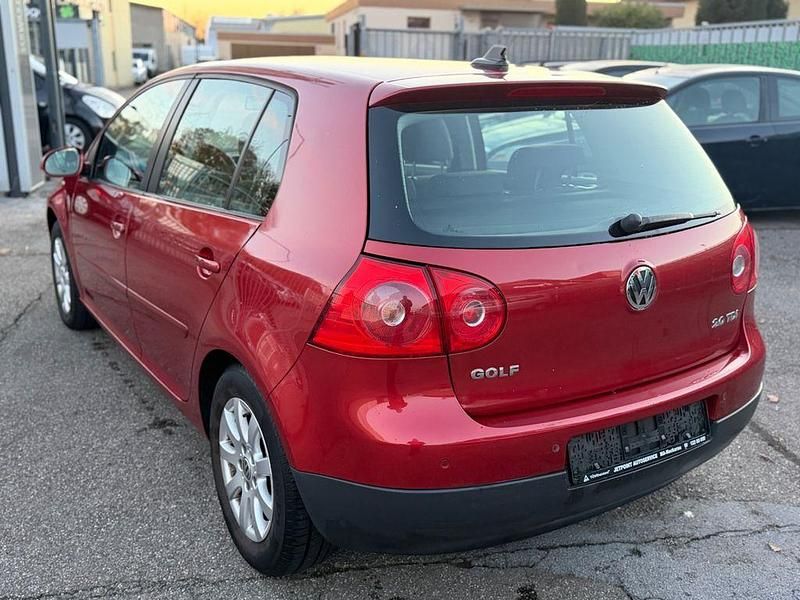 Gebraucht VW Golf V 140 PS (102 kW) 2007 Rot Limousine