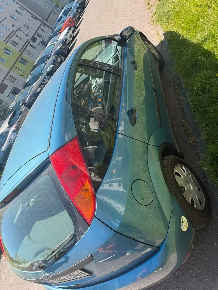 Używany Ford Focus 101 KM (74 kW) 1999 Niebieski Kombi
