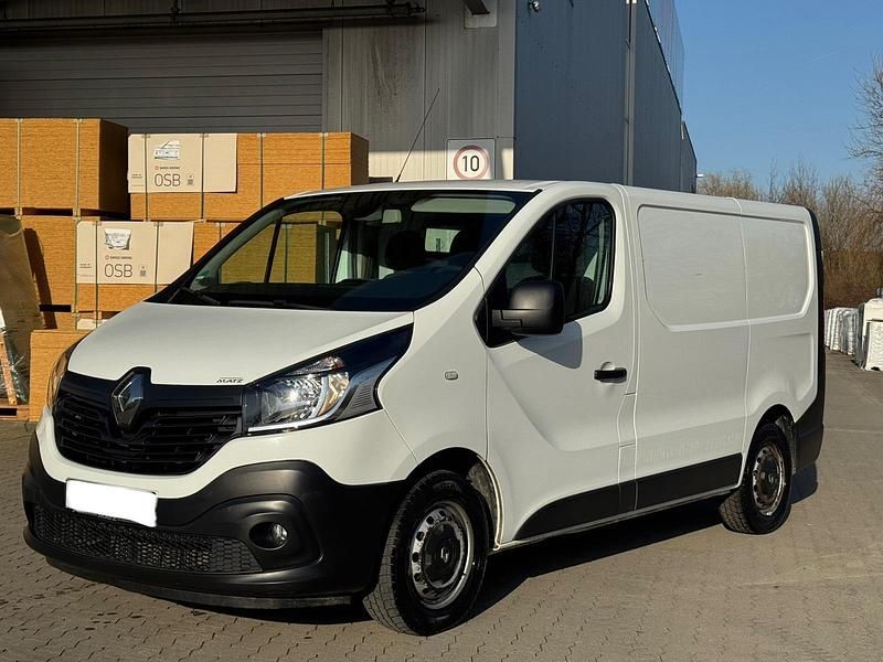 Gebraucht Renault Trafic 120 PS (88 kW) 2016 Weiß Van / Kleinbus