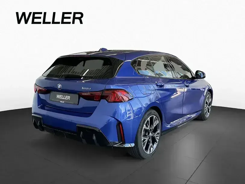 Gebraucht BMW 120 M Sport 163 PS (119 kW) 2025 Portimao blau (blau) Kleinwagen