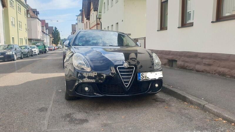 Gebraucht Alfa Romeo Giulietta 122 PS (89 kW) 2011 Schwarz Kleinwagen
