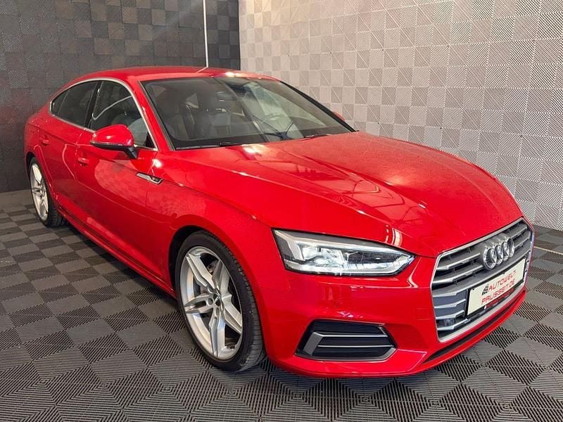 Tangorot metallic Gebraucht 2019 Audi A5 Sportback S-line plus Limousine | 26.450 € (Superpreis) - Bild 1/4
