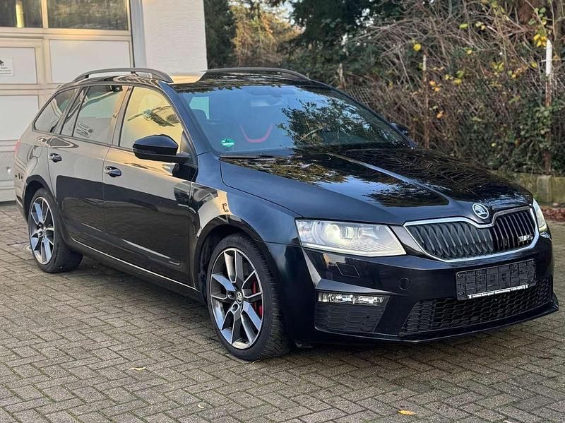 Schwarzmagic perleffekt Gebraucht 2015 Skoda Octavia vRS Kombi | 10.999 € (Guter Preis) - Bild 1/4