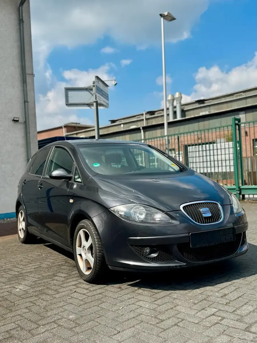 Gebraucht Seat Altea 140 PS (102 kW) 2004 Grau Van / Kleinbus