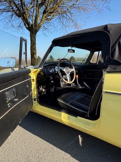 Gebraucht MG B 95 PS (69 kW) 1968 Gelb Cabrio