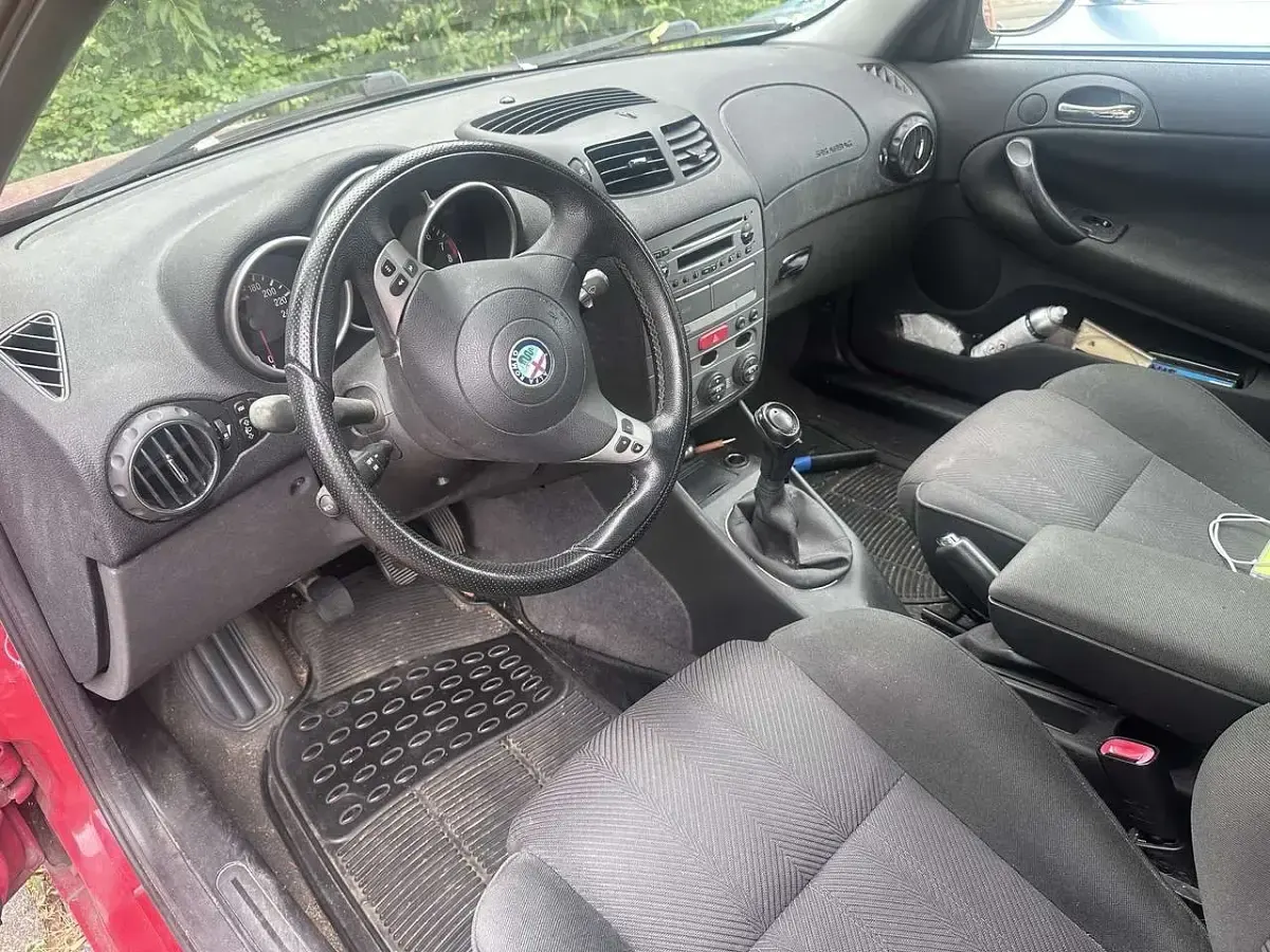 Gebraucht Alfa Romeo 147 Impression 120 PS (88 kW) 2003 Kleinwagen