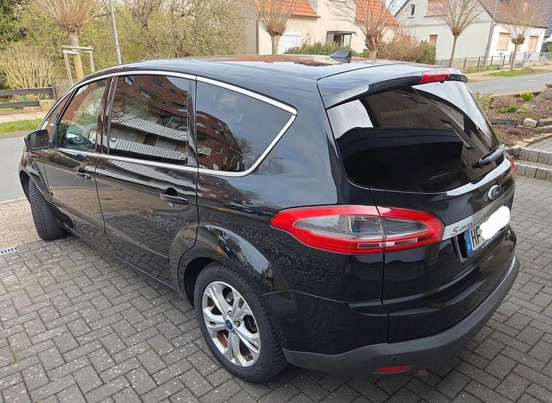 Gebraucht Ford S-MAX Titanium 140 PS (102 kW) 2011 Schwarz Van / Kleinbus