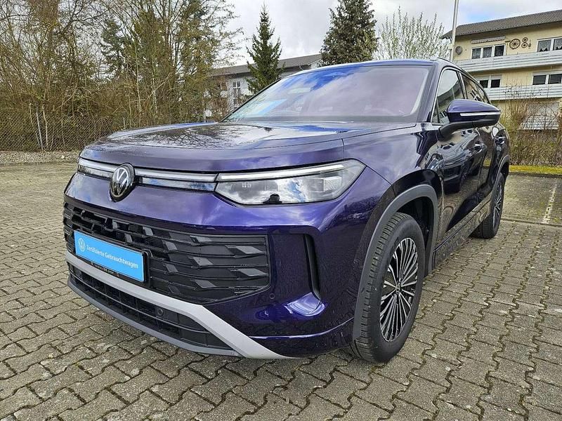 Gebraucht VW Tayron Life 150 PS (110 kW) 2025 Ultramarinblau SUV