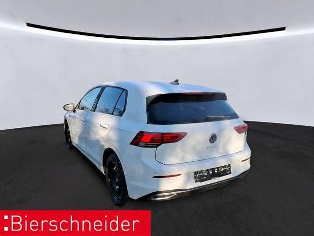 Gebraucht VW Golf VIII Style 131 PS (96 kW) 2023 Weiß Limousine